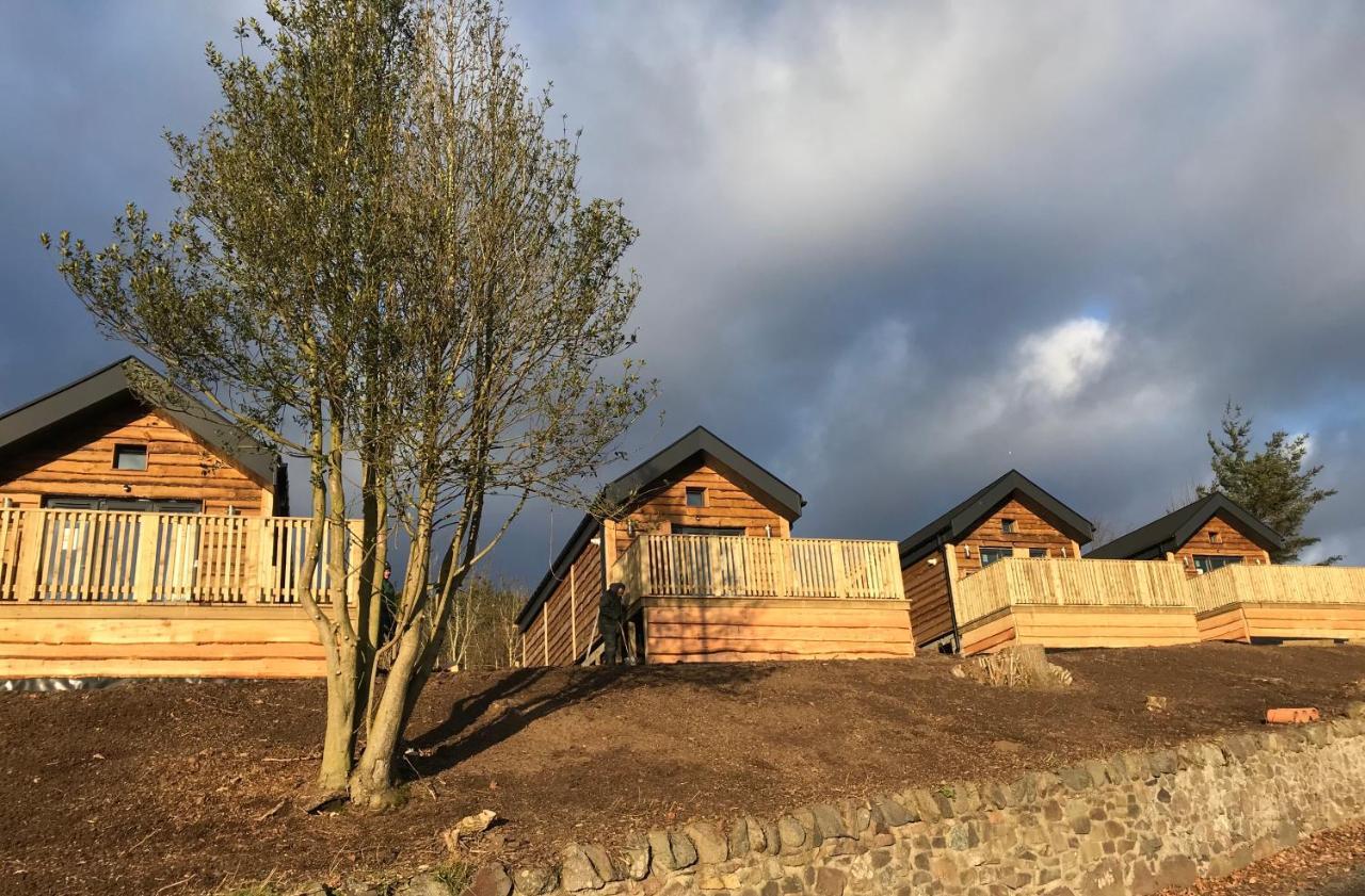 Fox With Hot Tub Holiday home *